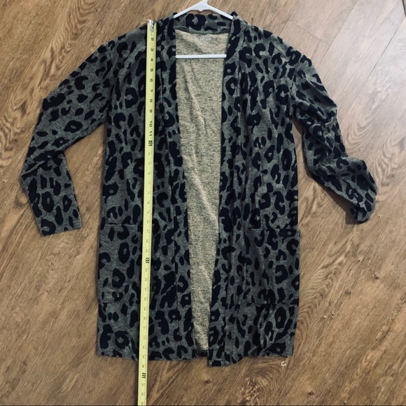Tickled Teal leopard print open cardigan - Picture 8 of 9